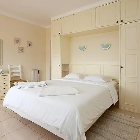 Lovely Algarve By The Sea Apartment *